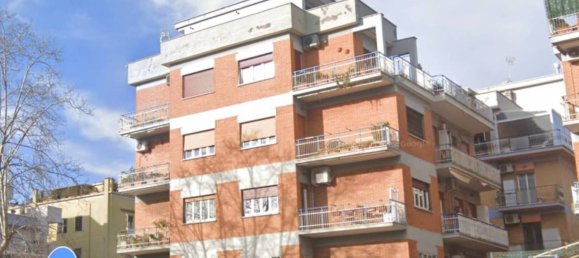 2 chambres Bâtiment à Montecassiano, Italy No. 328248 3