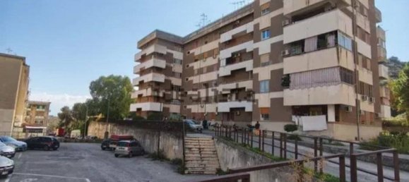 4 Schlafzimmer Wohnung in Messina, Italy, Nr. 269639 21