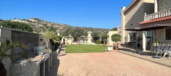 Imóvel comercial T5 em Fasoula, Cyprus N.º 7017 3