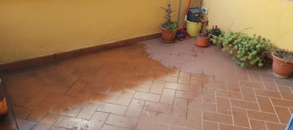 2غرفة شقة في Pontedera, Italy رقم 38693 2