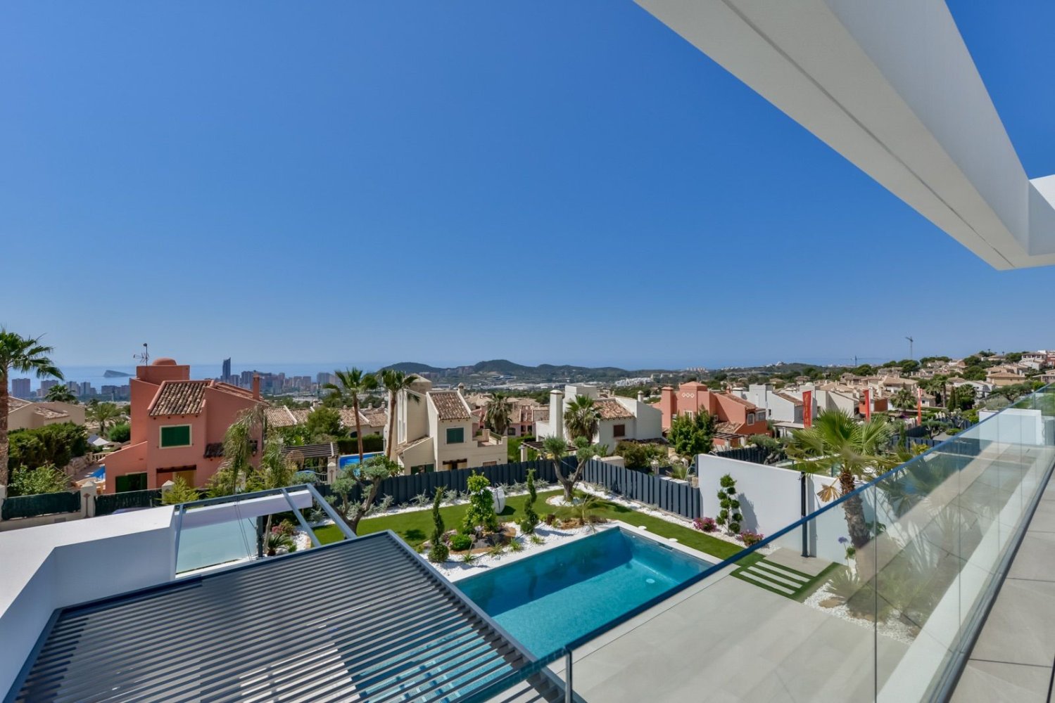 Вилла с 5 спальнями в Финестрат, Испания № 12023