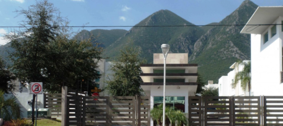 Casa T4 em Nuevo Leon, Mexico N.º 172675 2