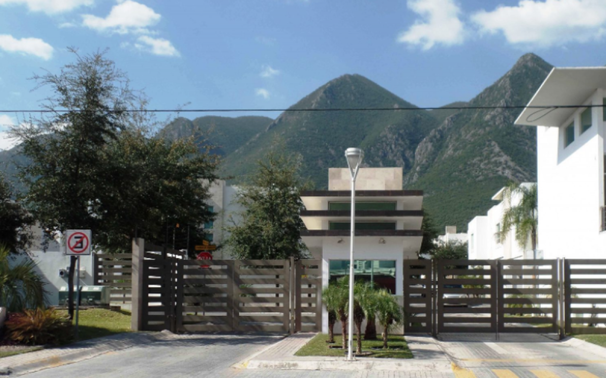 Casa T4 em Nuevo Leon, Mexico N.º 172675