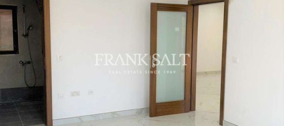 105m² Office in Swieqi, Malta No. 12370 7