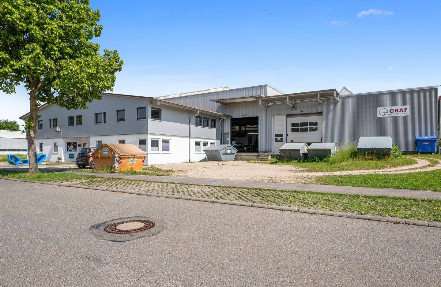 Propiedad comercial en Tuttlingen, Germany 1931 m² No. 265996