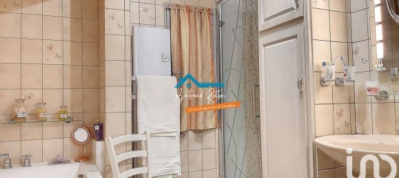 Casa de 5 dormitorios en Dhuizon, France No. 220621 19