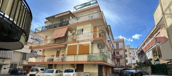 Квартира с 2 спальнями в Изола делле Феммине, Италия № 376000 33