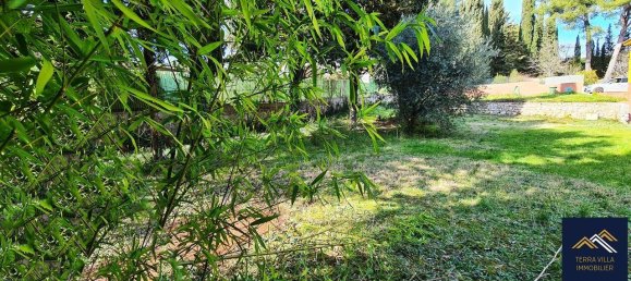 702m² Land in Aubagne, France No. 99806 3