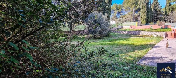 702m² Land in Aubagne, France No. 99806 4