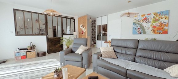 Casa de 3 dormitorios en Dompierre-sur-Mer, France No. 294602 4