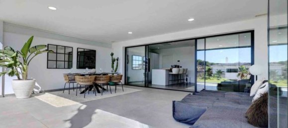 2 غرف نوم شقة في Estepona, Spain رقم 136398 3