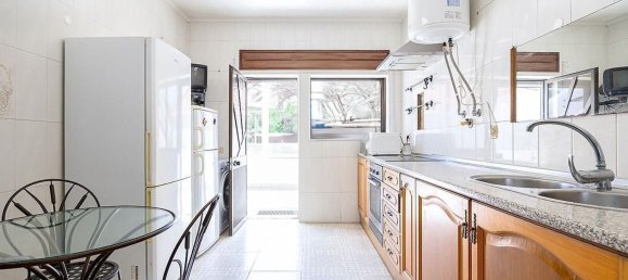 5 bedrooms House in Almada, Portugal No. 100183 16