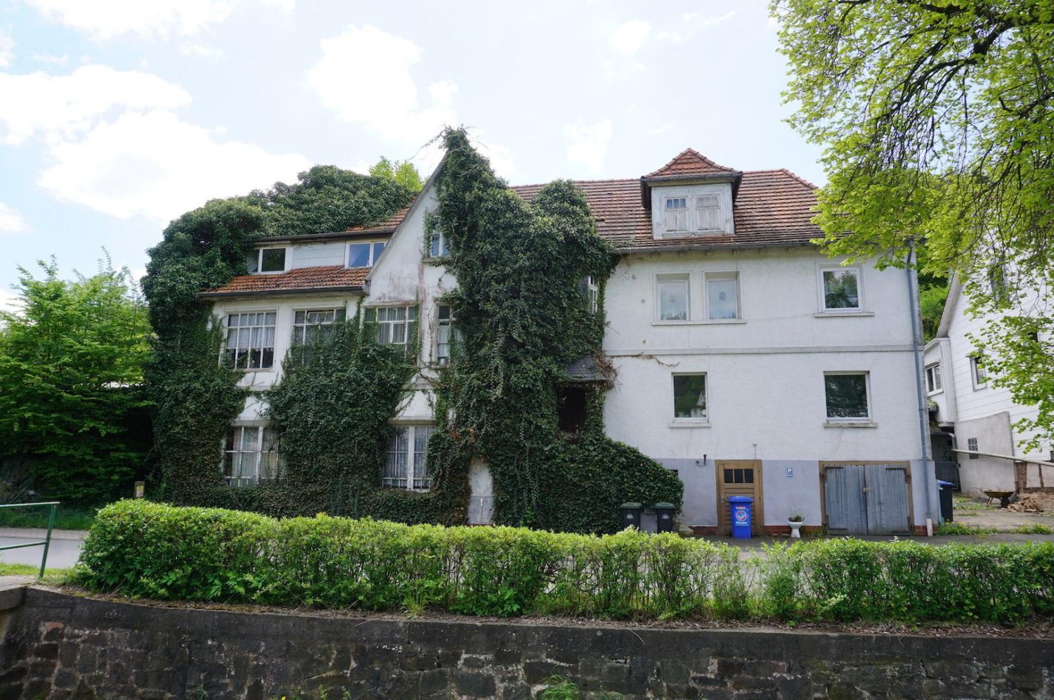 Дом с 14 комнатами в Швальм-Эдер, Германия № 225273