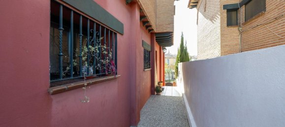 4 غرف نوم منزل في Jun, Spain رقم 94791 38