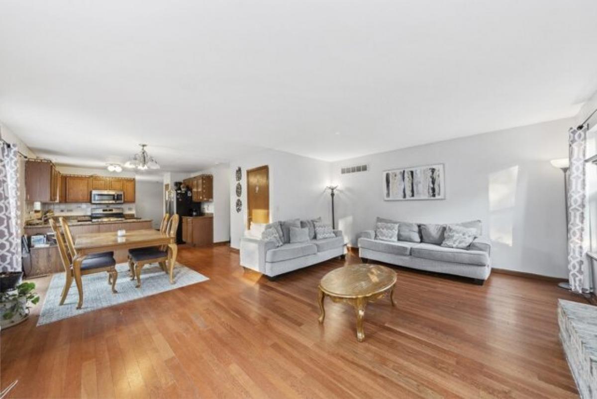 4 bedrooms House in Romeoville, USA No. 401279