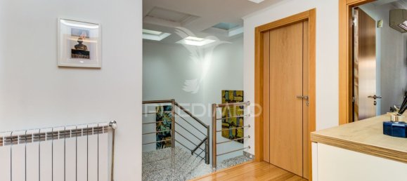 5 bedrooms House in Vialonga, Portugal No. 123892 19