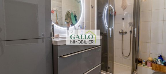 4 bedrooms House in Isere, France No. 341965 8