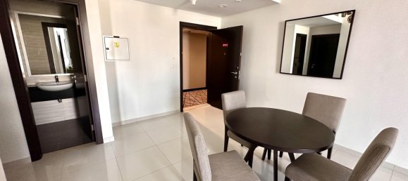 Apartamento T1 em Dubai, UAE N.º 24323 8