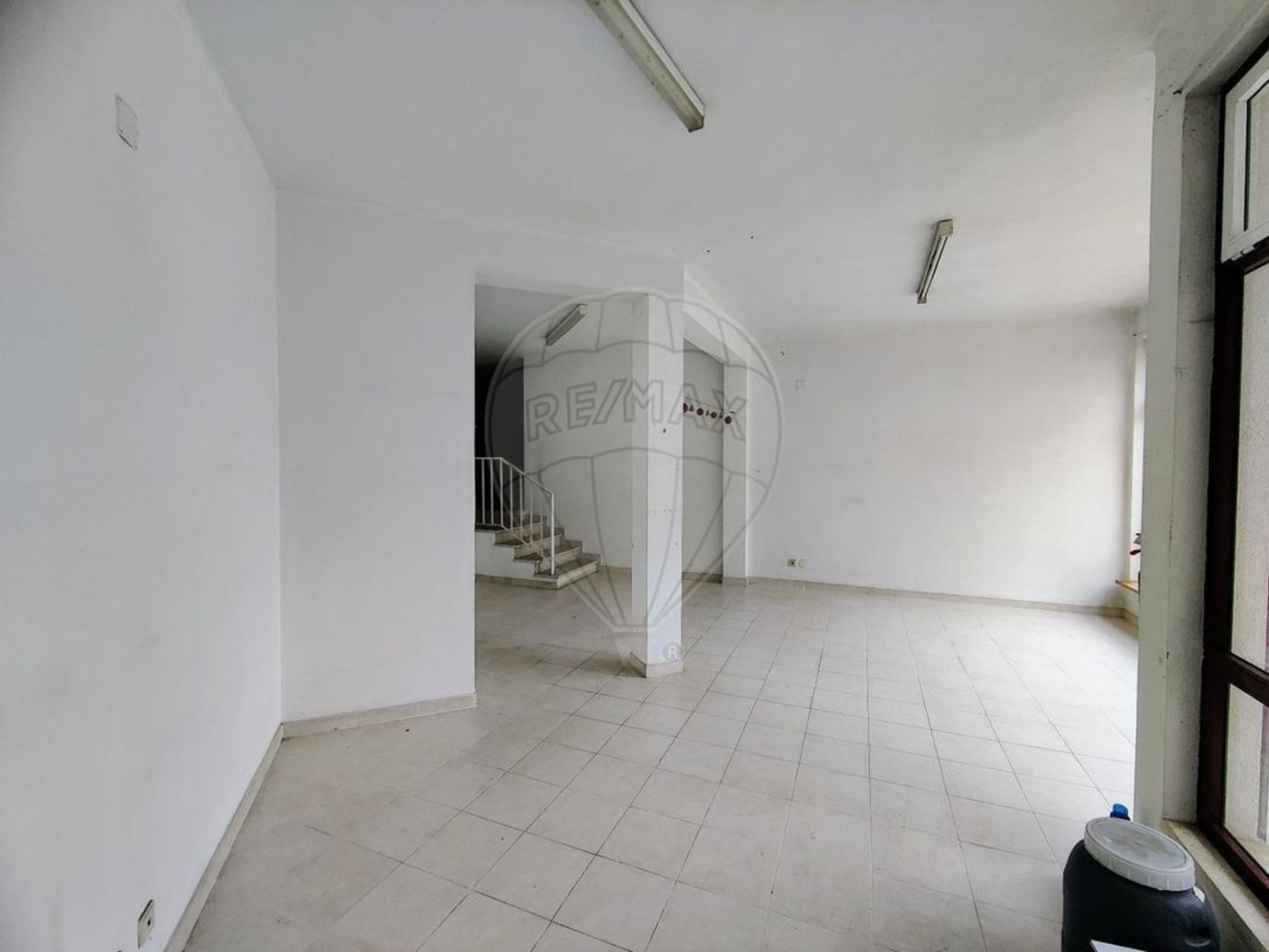 Коммерческая недвижимость 57м² в Авелар, Португалия № 89636