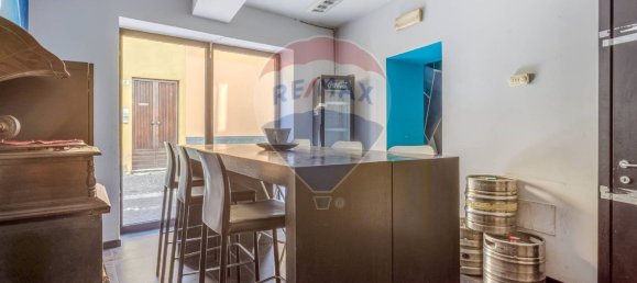 2-salle Propriété commerciale à Parma, Italy No. 346096 15