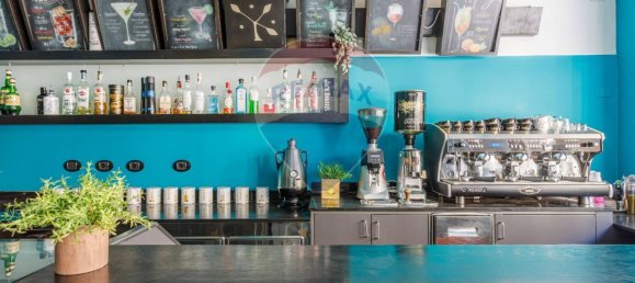 2-salle Propriété commerciale à Parma, Italy No. 346096 3