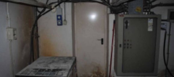 2449m² Warehouse in Lucca, Italy No. 284828 7