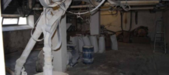 2449m² Warehouse in Lucca, Italy No. 284828 9