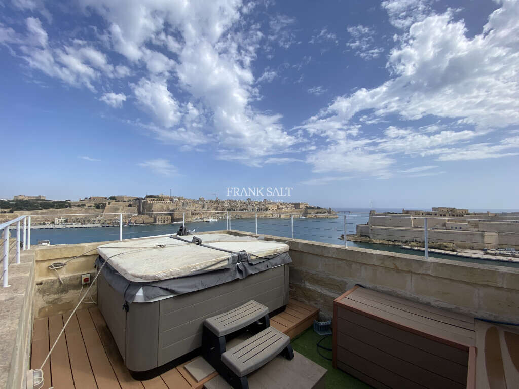 2 chambres Maison de ville à Senglea, Malta No. 10529