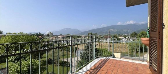 2 Schlafzimmer Wohnung in Massa, Italy, Nr. 355306 2