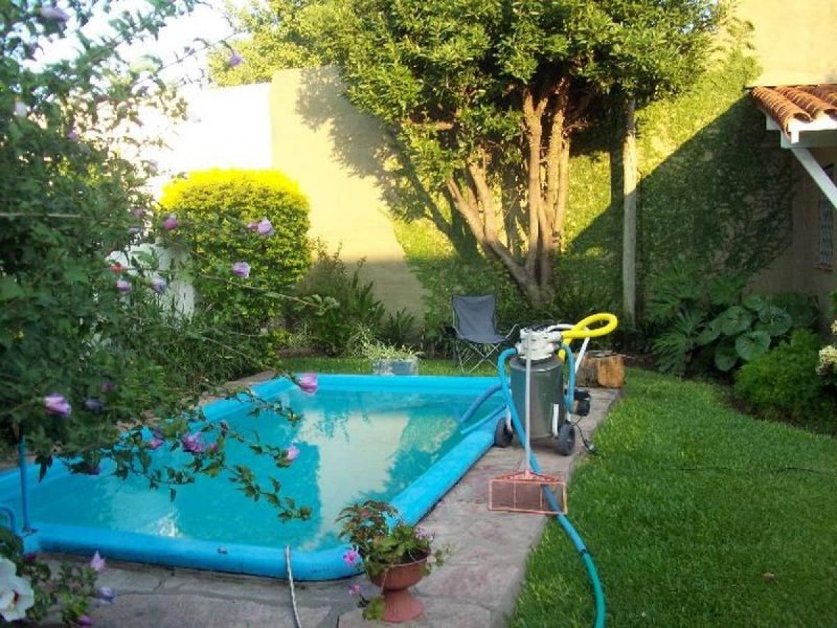 4 bedrooms House in Vicente Lopez, Argentina No. 16554