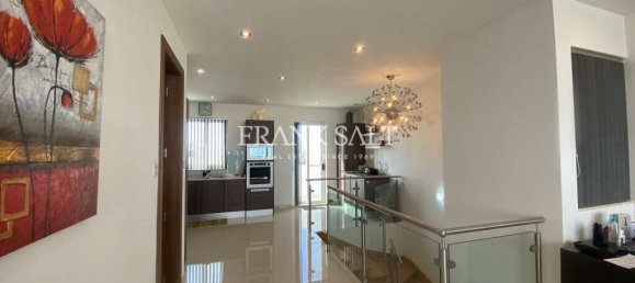 3 bedrooms Penthouse in Gharghur, Malta No. 6666 4