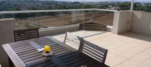 3 bedrooms Penthouse in Gharghur, Malta No. 6666 16