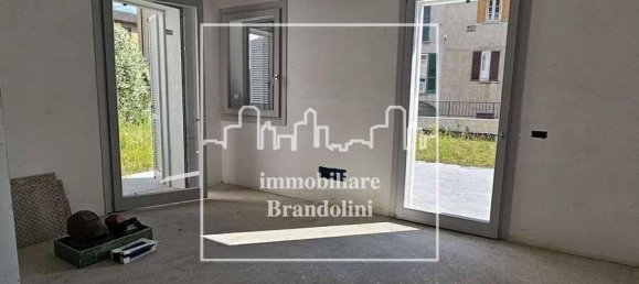 Квартира с 4 комнатами в Комерио, Италия № 170967 11