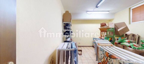 3-Zimmer Gewerbliche Immobilie in Bologna, Italy, Nr. 59772 12