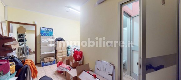 3-Zimmer Gewerbliche Immobilie in Bologna, Italy, Nr. 59772 9