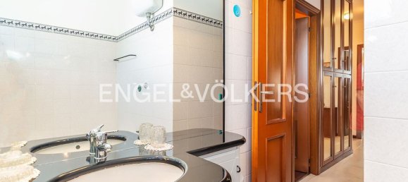3 rooms Apartment in Rome, Italy No. 109169 9