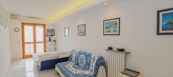 2-salle Appartement à Imperia, Italy No. 222818 15