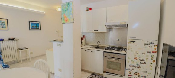 2-salle Appartement à Imperia, Italy No. 222818 22