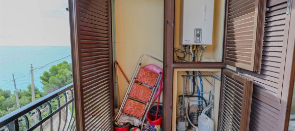 2-salle Appartement à Imperia, Italy No. 222818 90