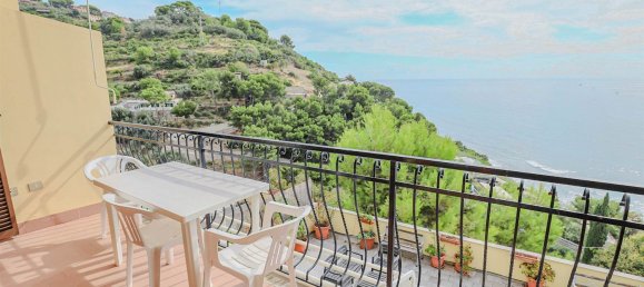 2-salle Appartement à Imperia, Italy No. 222818 33