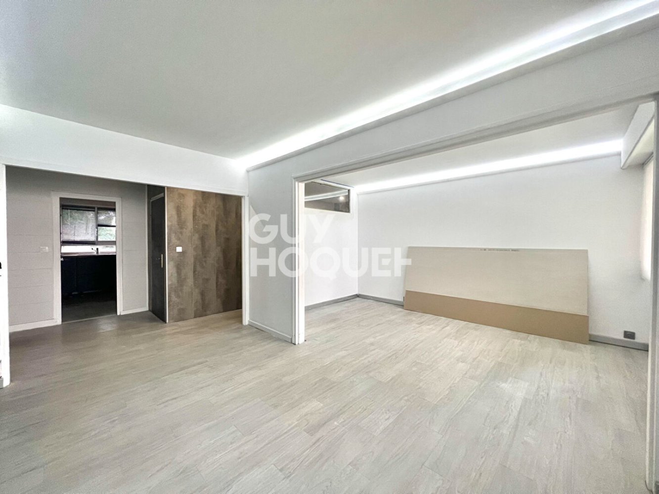 4 Schlafzimmer Wohnung in Orleans, France, Nr. 93201