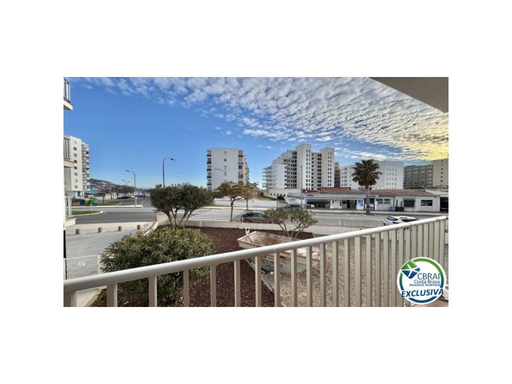 2 bedrooms Apartment in Roses, Spain No. 196313