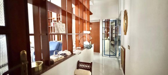 2 bedrooms Apartment in Naples, Italy No. 318094 30