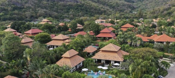 4 bedrooms Cafe / restaurant in Hua Hin, Thailand No. 6232 2