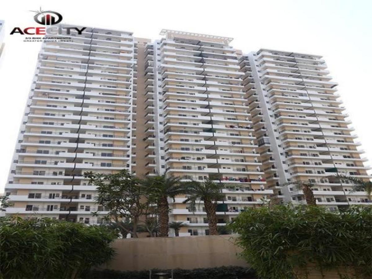 2 bedrooms House in Noida, India No. 66565