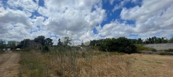 1083m² Land in Lecce, Italy No. 283940 3