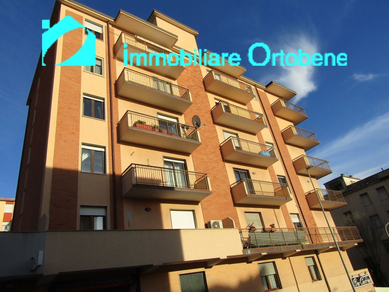 6 rooms Apartment in Nuoro, Italy No. 176149