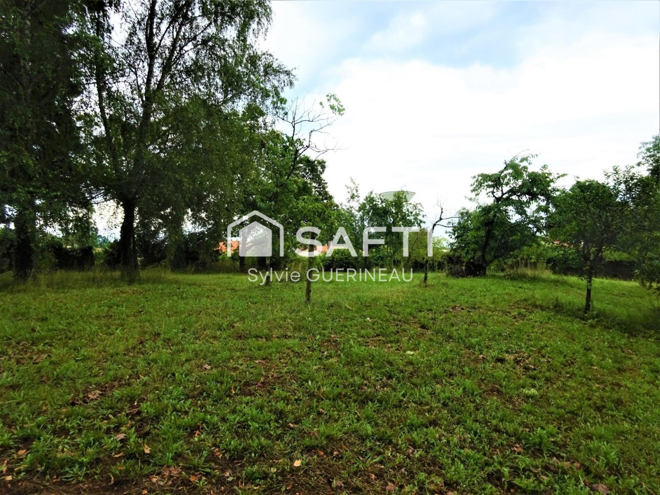  Land in Hinx, France No. 97966