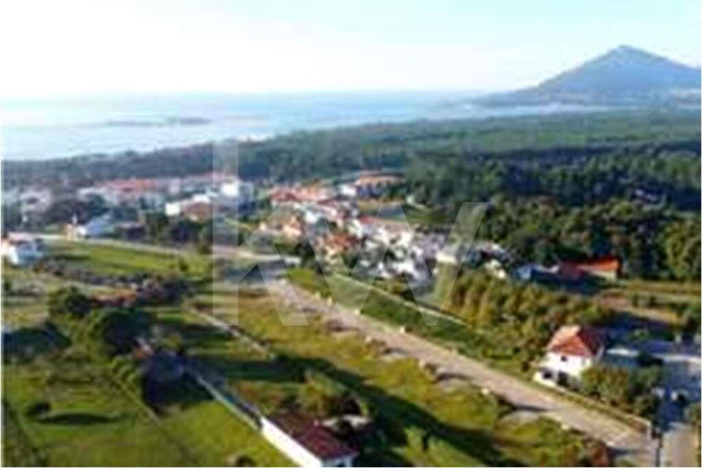  Land in Caminha, Portugal No. 54232