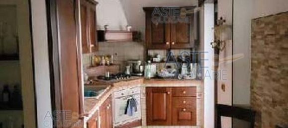 6 rooms Apartment in Naples, Italy No. 9946 6